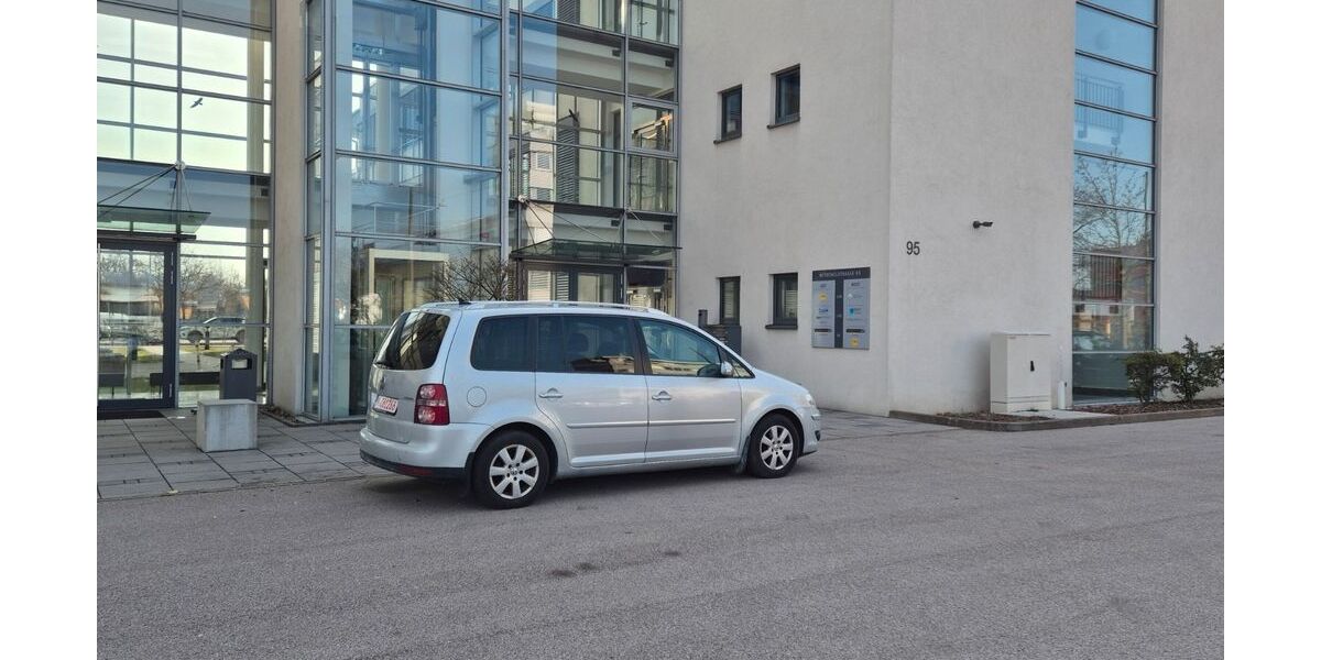 VW Touran 200.000 km 4.790 &euro; Nürnberg 90431