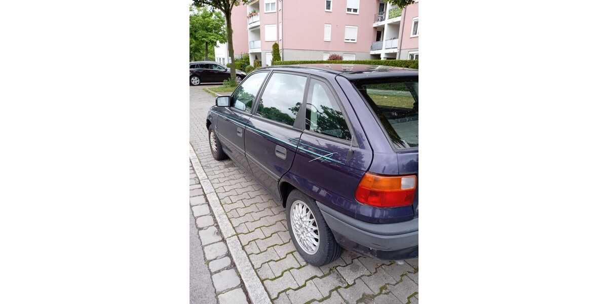 Opel Astra 88.000 km 1.300 &euro; Oberasbach 90522