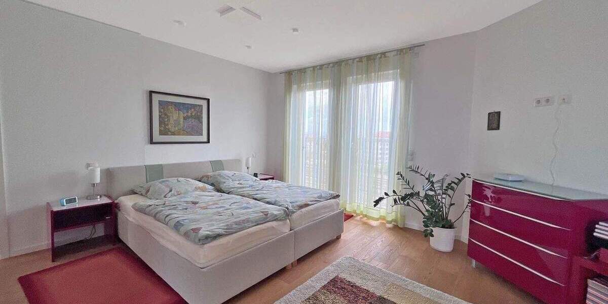 Etagenwohnung Nürnberg Steinbühl - 3 Zimmer, 151 m&sup2;, 2.400&euro; | Angebot:26816229