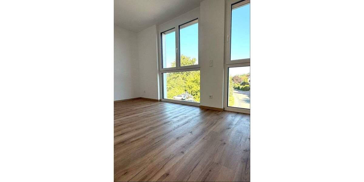 Etagenwohnung Roßtal - 3 Zimmer, 94 m&sup2;, 479.000&euro; | Angebot:25563846