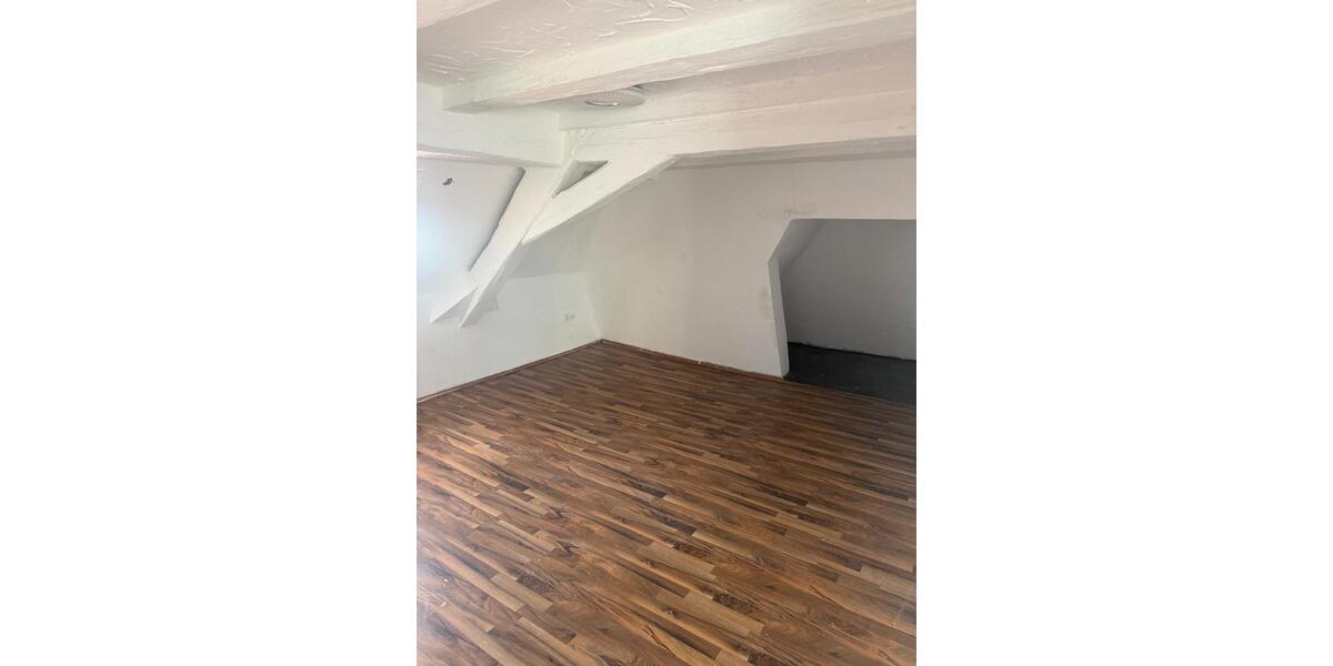Dachgeschoßwohnung Fürth Altstadt - 2 Zimmer, 45 m&sup2;, 800&euro; | Angebot:27606417
