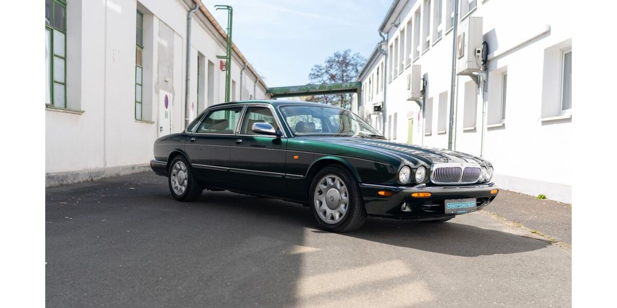 Jaguar Daimler 181.000 km 28.900 &euro; Nürnberg 90411