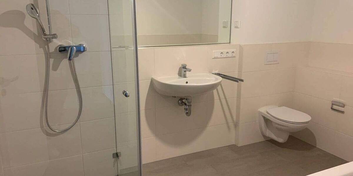 Etagenwohnung Fürth Weststadt - 4 Zimmer, 97 m&sup2;, 1.600&euro; | Angebot:26834463