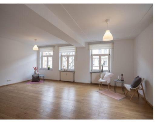 Großzügige helle 3-Zimmer-Wohnung (97m²) in Nürnberg Ab 01.05. 3 zimmer