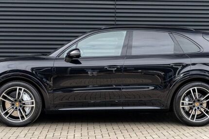 Porsche Cayenne 135.000 km 64.800 € Fürth 90766