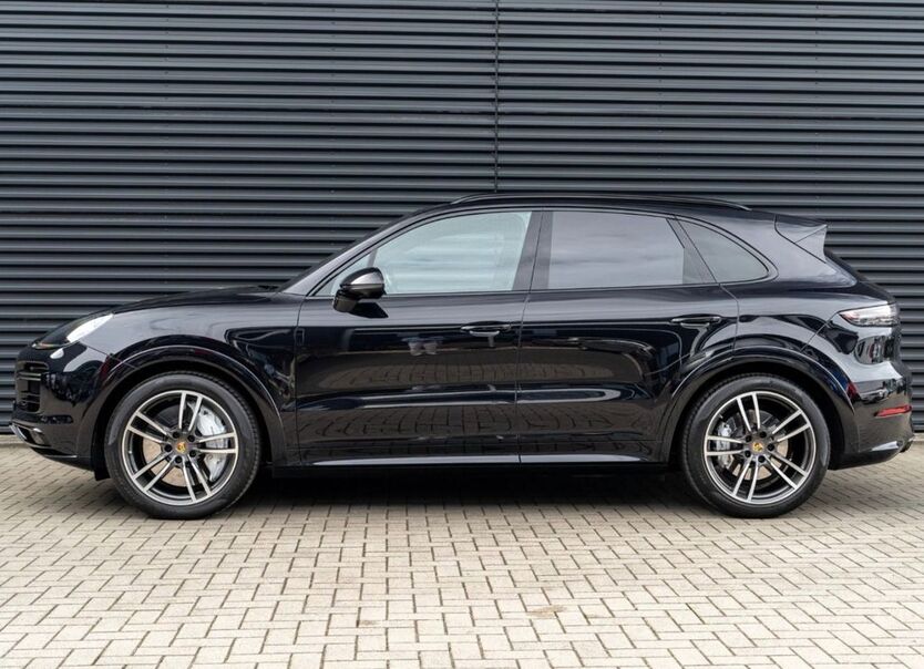Porsche Cayenne 135.000 km 64.800 € Fürth 90766