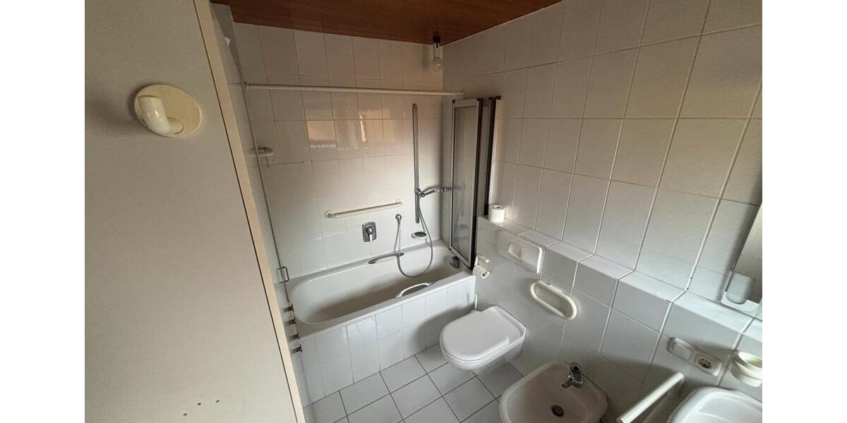 Doppelhaushälfte Nürnberg Herrnhütte - 1 Zimmer, 9 m&sup2;, 1.650&euro; | Angebot:26102329