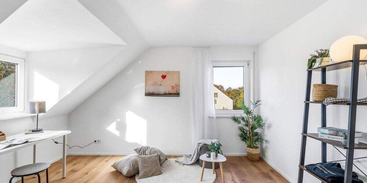 Erstbezug nach komplett Sanierung - Wunderschönes Reiheneckhaus Kilianstraße 5 zimmer