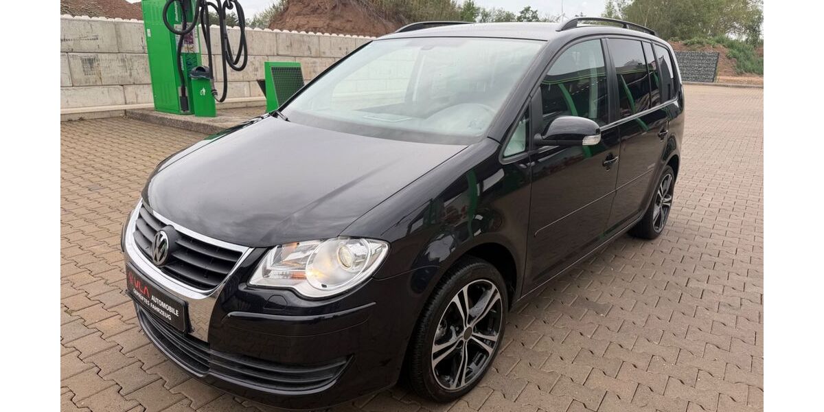 VW Touran 124.852 km 5.990 &euro; Dietenhofen 90599