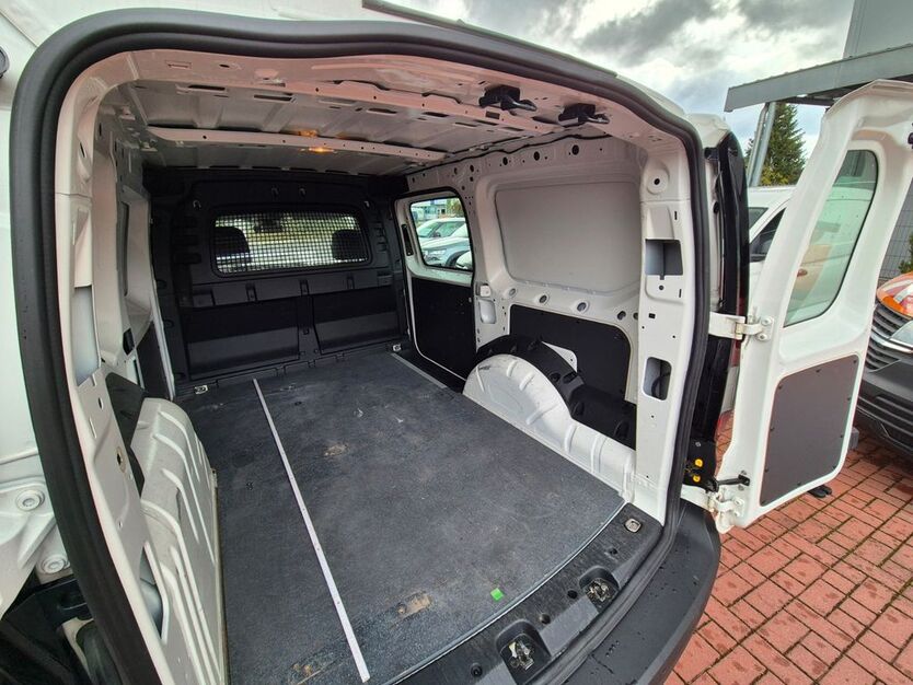 VW Caddy Maxi 38.416 km 19.900 € Burgthann 90559