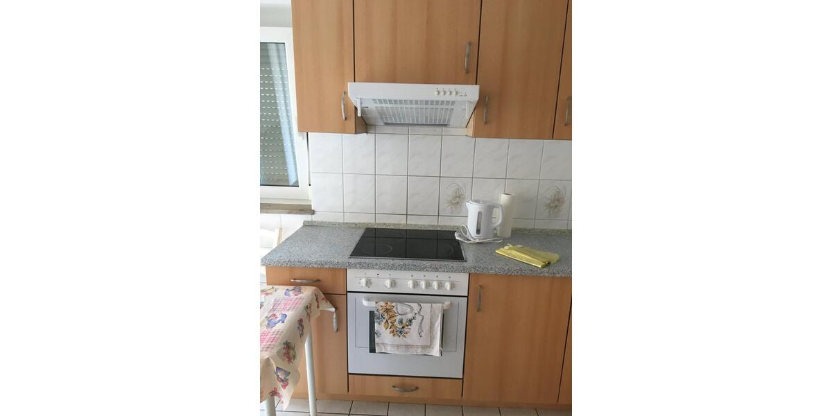 Schöne 3-Zi-Whg. Balkon Abstellraum Gäste-WC Bad Dusche Keller TG 3 zimmer