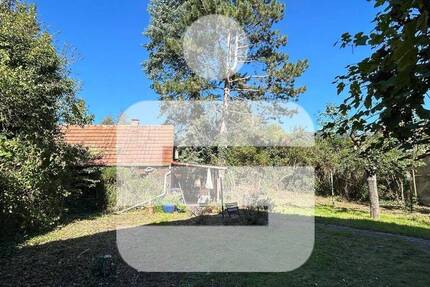 Freistehendes Mehrfamilienhaus mit großem Grundstück...3-Familienhaus in Alterlangen 9 zimmer