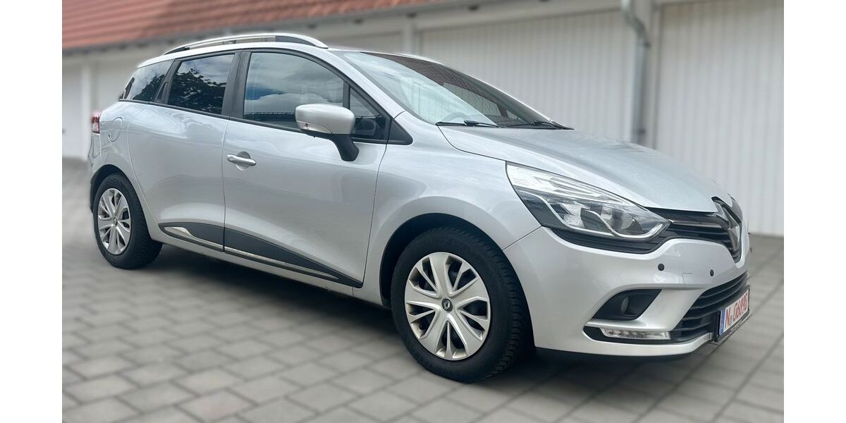 Renault Clio 92.000 km 7.855 &euro; Nürnberg 90431