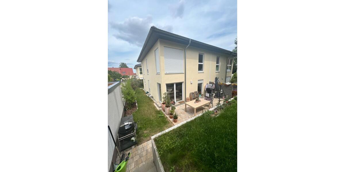 Doppelhaushälfte Nürnberg Gebersdorf - 4 Zimmer, 120 m&sup2;, 1.940&euro; | Angebot:26086434