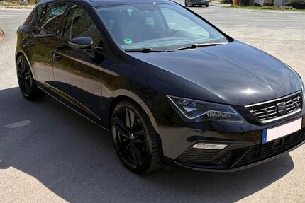 Seat Leon 100.535 km 14.990 &euro; Röthenbach B. St Wolfgang 90530