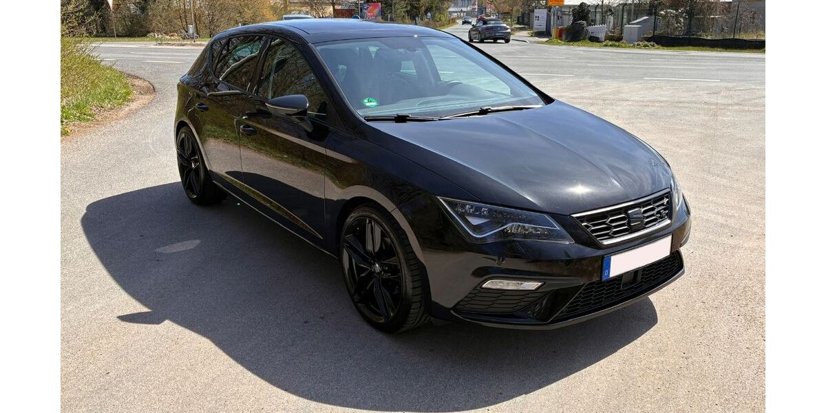 Seat Leon 100.535 km 14.990 &euro; Röthenbach B. St Wolfgang 90530