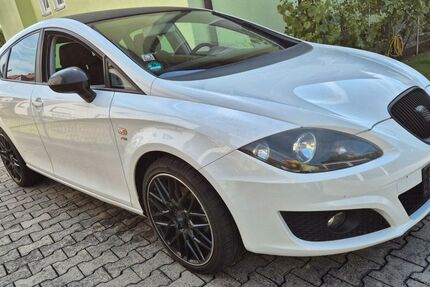 Seat Leon 169.666 km 4.890 &euro; Forchheim 91301