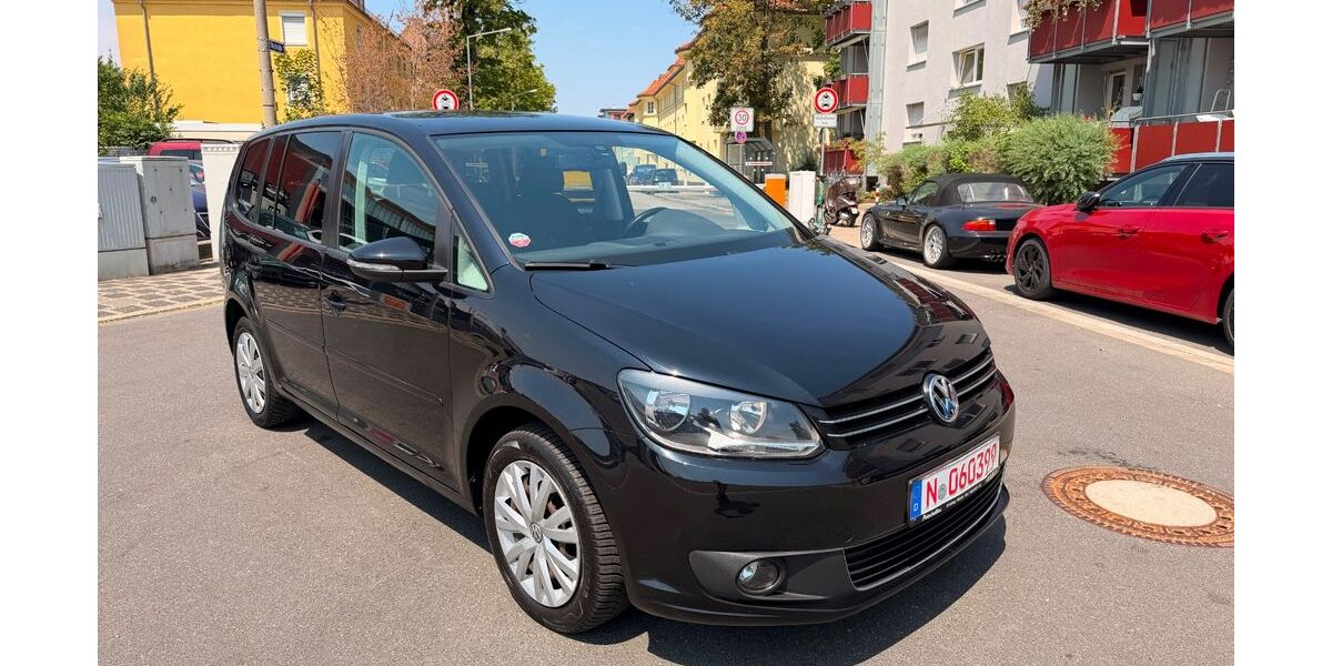 VW Touran 96.000 km 10.300 &euro; Nürnberg 90431