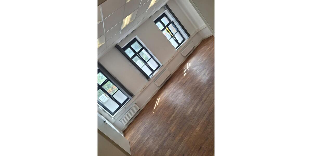 Moderne Gewerbefläche am HBF Fürth - Büro Lager Praxis Kanzlei zimmer