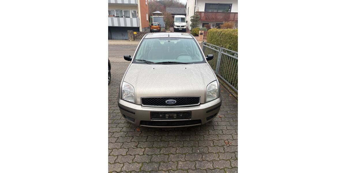 Ford Fusion 91.623 km 2.450 € Allersberg 90584