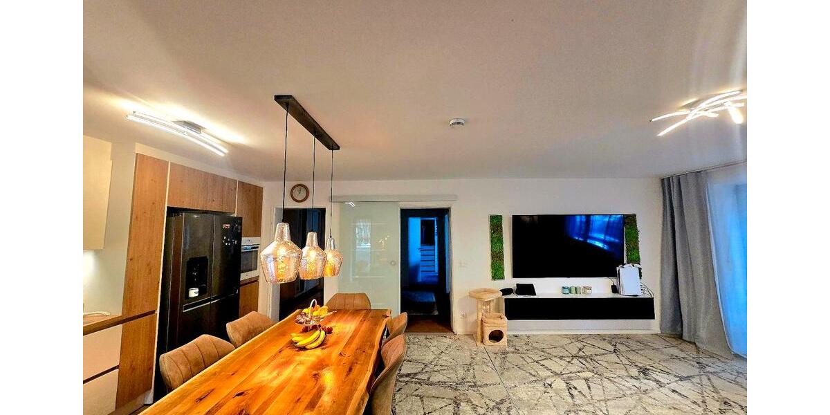 4 Zi.-Wohnung EG 2 Balkone 100m2 4 zimmer