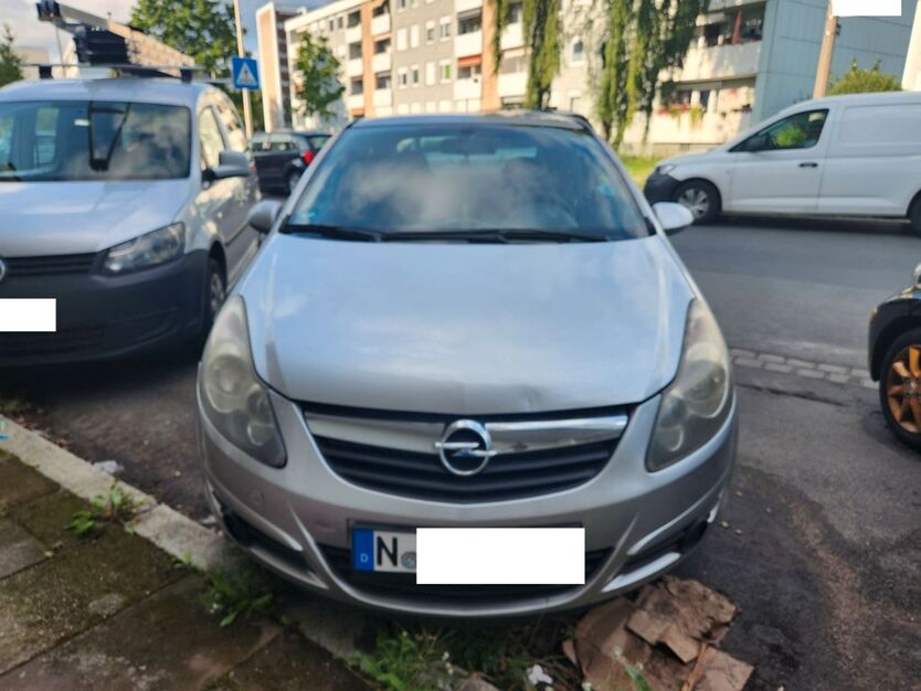 Opel Corsa 175.000 km 2.500 € Nürnberg 90471