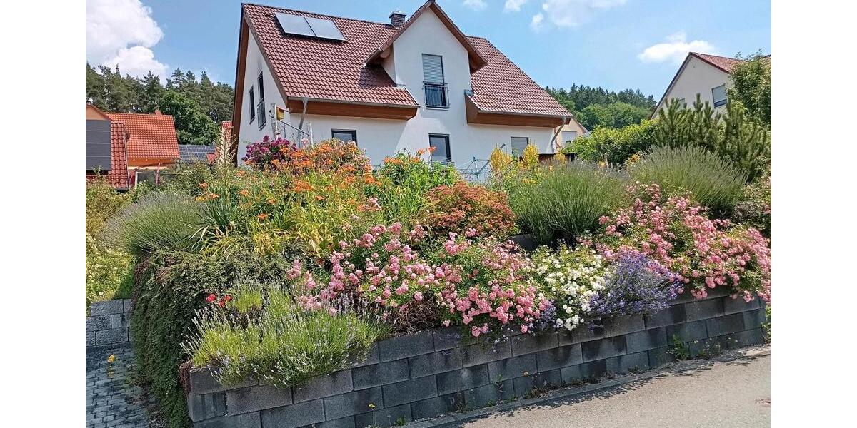 Einfamilienhaus Hersbruck - 7.5 Zimmer, 180 m&sup2;, 480.000&euro; | Angebot:27193342