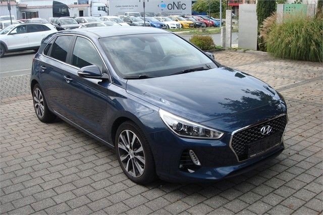 i30