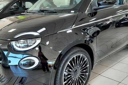 Fiat 500e 25.000 km 29.900 € Nürnberg 90482