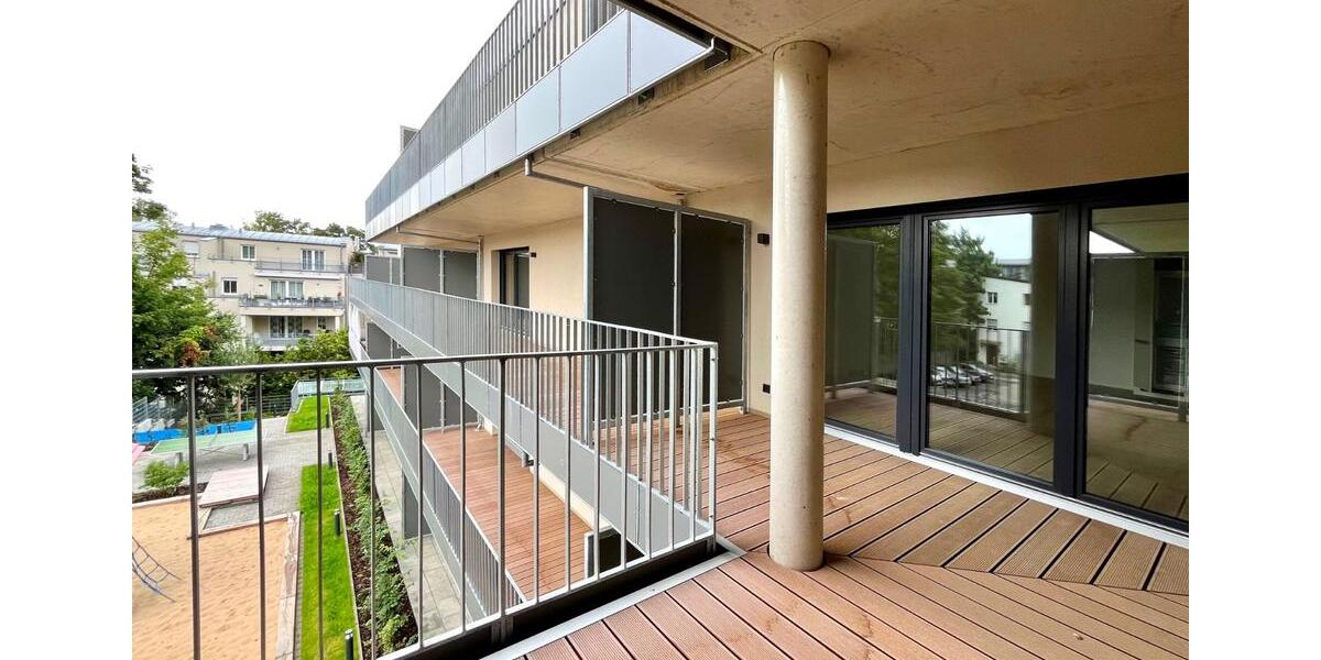 TRAUMWOHNUNG am Stadtpark! Helle 3-Zimmer Wohnung mit Balkon und Einbauküche! 3 zimmer