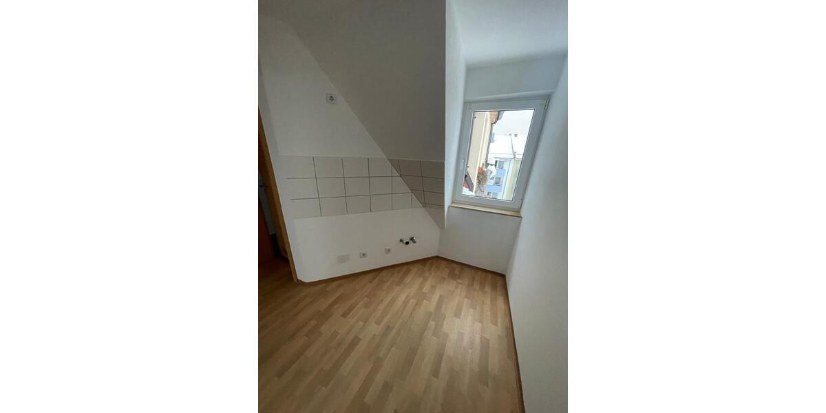 Dachgeschoßwohnung Nürnberg Gärten hinter der Veste - 1.5 Zimmer, 45 m&sup2;, 450&euro; | Angebot:25783105
