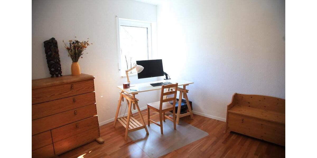 Dachgeschoßwohnung Buckenhof - 3 Zimmer, 113 m&sup2;, 1.950&euro; | Angebot:26263173