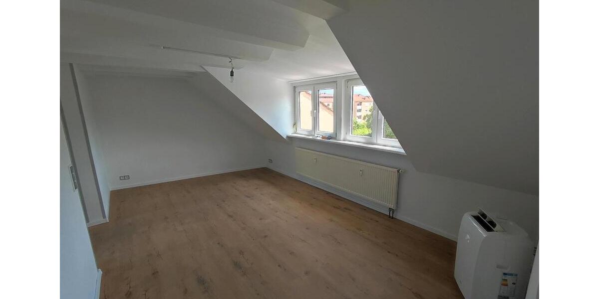 Dachgeschoßwohnung Nürnberg Gibitzenhof - 1 Zimmer, 34 m&sup2;, 540&euro; | Angebot:26704315