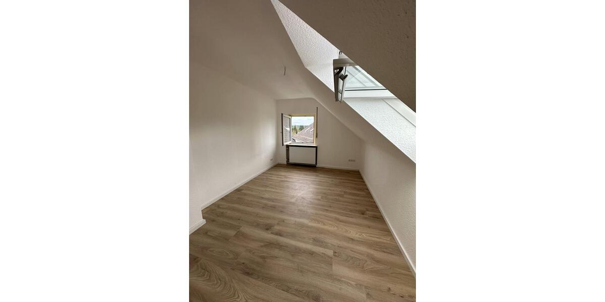 Dachgeschoßwohnung Oberasbach - 3 Zimmer, 51 m&sup2;, 199.000&euro; | Angebot:26995670
