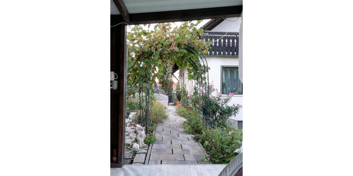 Einfamilienhaus Heilsbronn - 5 Zimmer, 20 m&sup2;, 1.500&euro; | Angebot:27613161