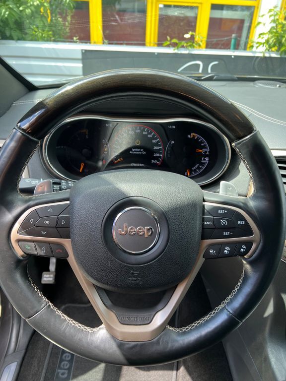 Grand Cherokee
