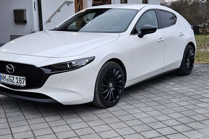 Mazda 3 26.000 km 22.900 € Berg 92348