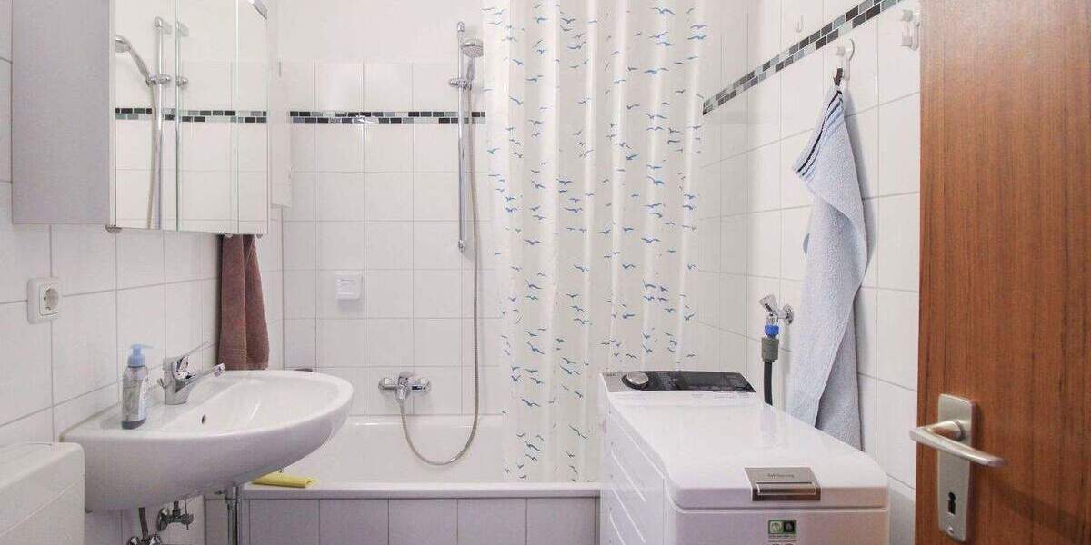 Sehr schön geschnittene 2-ZW mit TG-Stellplatz und Balkon in Fürth 2 zimmer