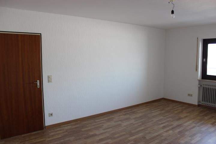 Etagenwohnung Nürnberg Katzwang - 3 Zimmer, 79 m&sup2;, 750&euro; | Angebot:25073791