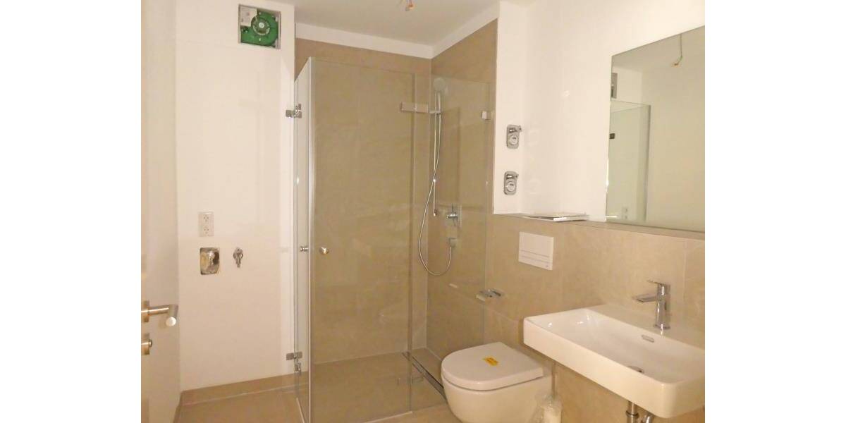 FÜ: Erstbezug! Attraktiv & repräsentativ, 2-Zi-Whg (2.OG) mit EBK, Balkon, Aufzug + TG-Stellplatz 2 zimmer