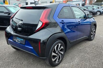 Toyota Aygo (X) 27.789 km 14.200 &euro; Fürth 90763