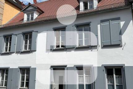 Haus Erlangen Innenstadt - 9 Zimmer, 261 m&sup2;, 1.050.000&euro; | Angebot:26569968
