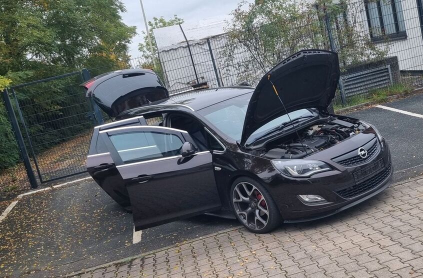 Opel Astra 166.000 km 7.300 € Eckental 90542