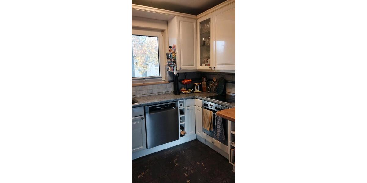 4 Zimmer Wohnung mit riesiger Dachterrasse mitten in Erlangen! 4 zimmer