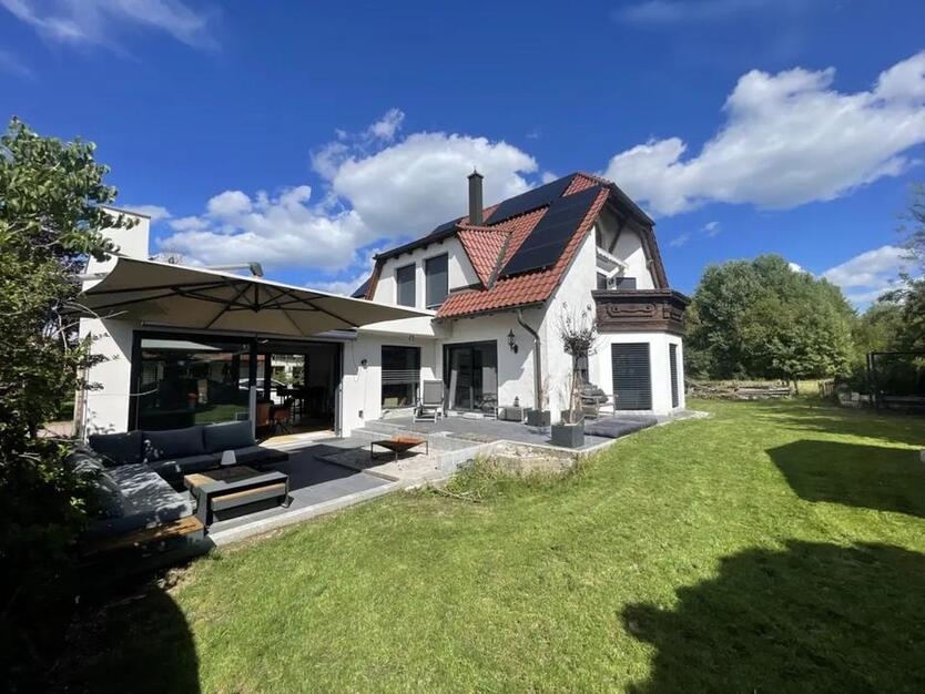 7-Zimmer-Einfamilienhaus (Effizienzhaus) in Traumlage