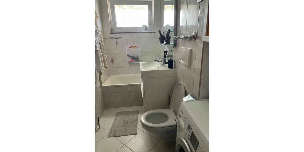 Etagenwohnung Nürnberg Altenfurt - 3 Zimmer, 70 m&sup2;, 215.000&euro; | Angebot:25641159