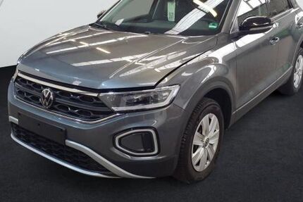 VW T-Roc 25.200 km 24.880 € Schwabach 91126