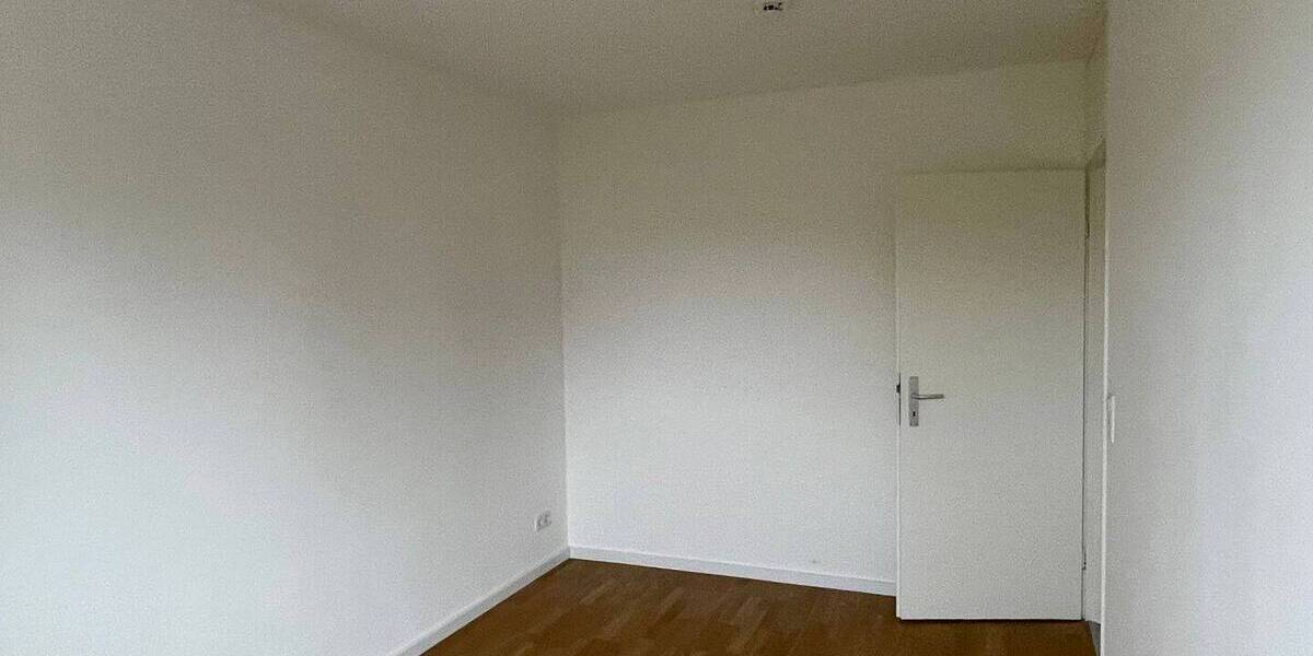 Etagenwohnung Nürnberg Herrnhütte - 4 Zimmer, 97 m&sup2;, 999&euro; | Angebot:26389493