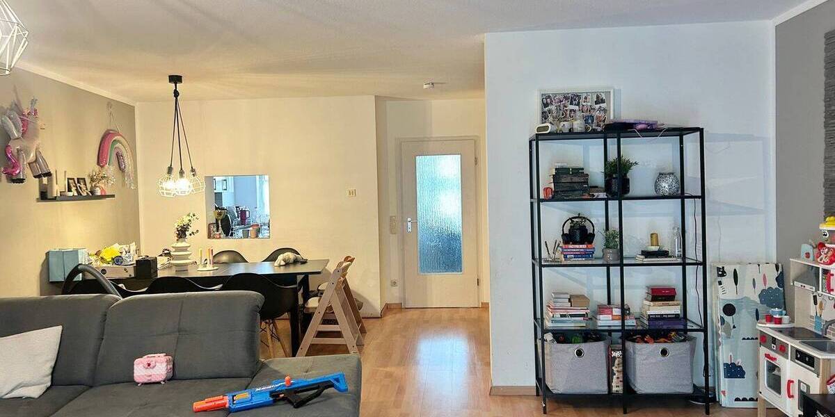 Reihenmittelhaus Fürth Burgfarrnbach - 4 Zimmer, 97 m&sup2;, 1.180&euro; | Angebot:26486511