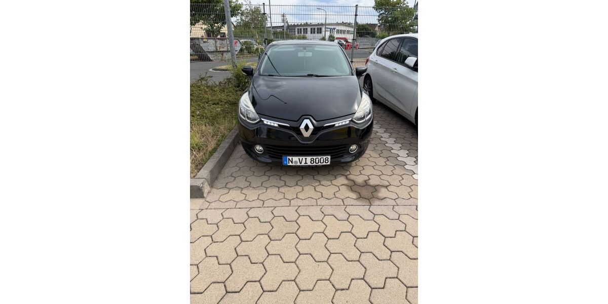 Renault Clio 132.600 km 5.800 &euro; Nürnberg 90431